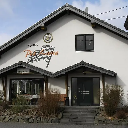 Bed & Breakfast Pit Lane 