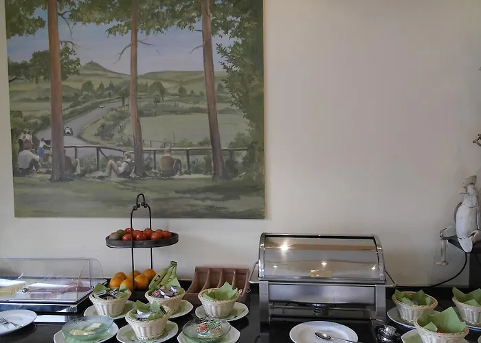 לינה וארוחת בוקר Pit Lane 